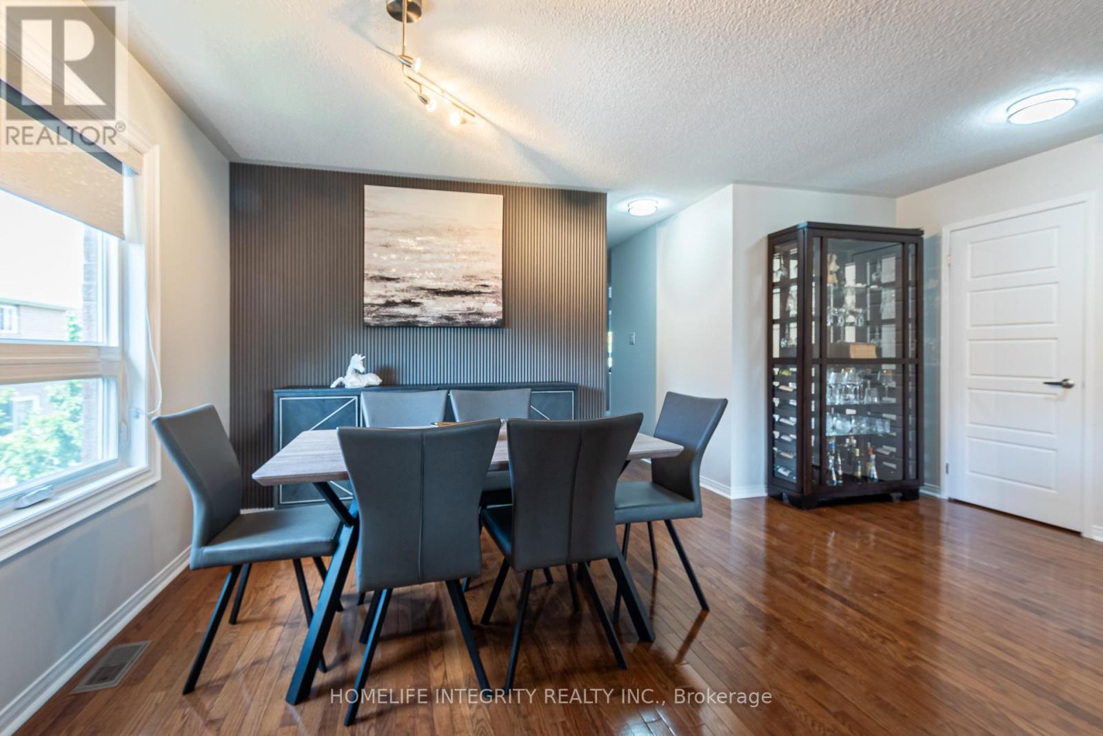 4 SILVERBELL COURT - 4
