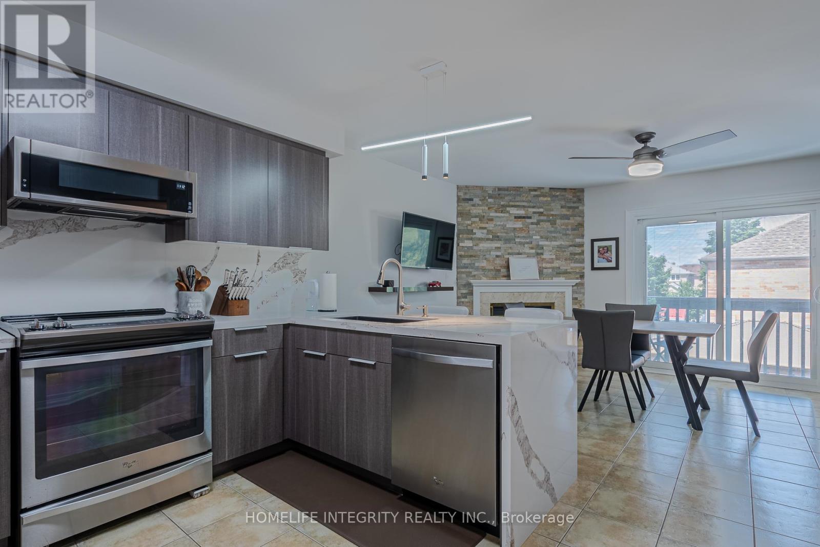 4 SILVERBELL COURT - 9