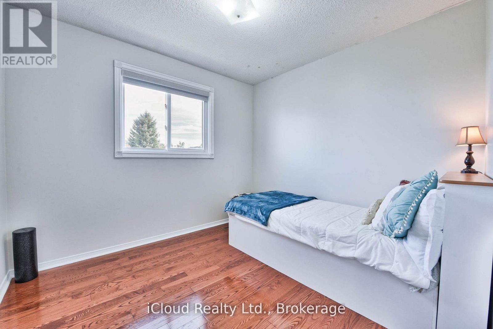 14 TIMBERLANE DRIVE - 13