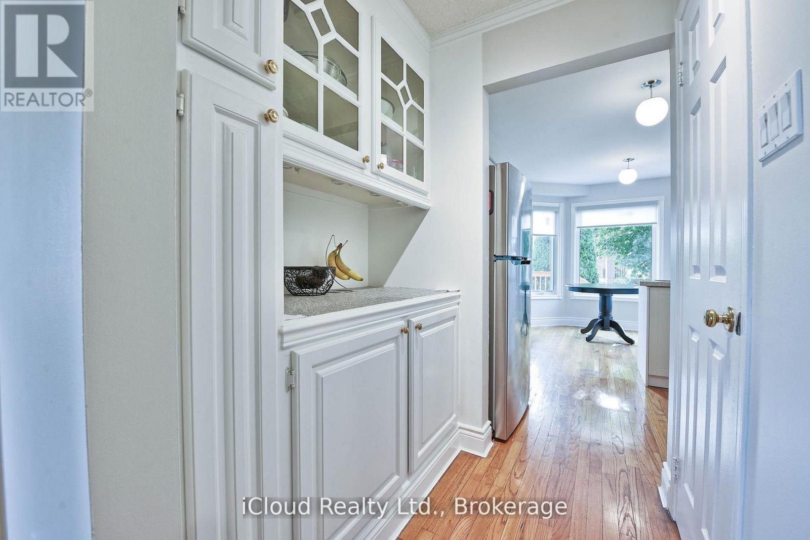 14 TIMBERLANE DRIVE - 21