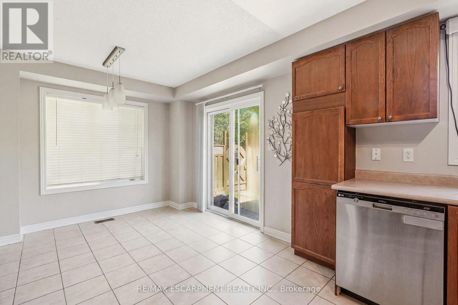 #7 1745 CREEK WAY - 14