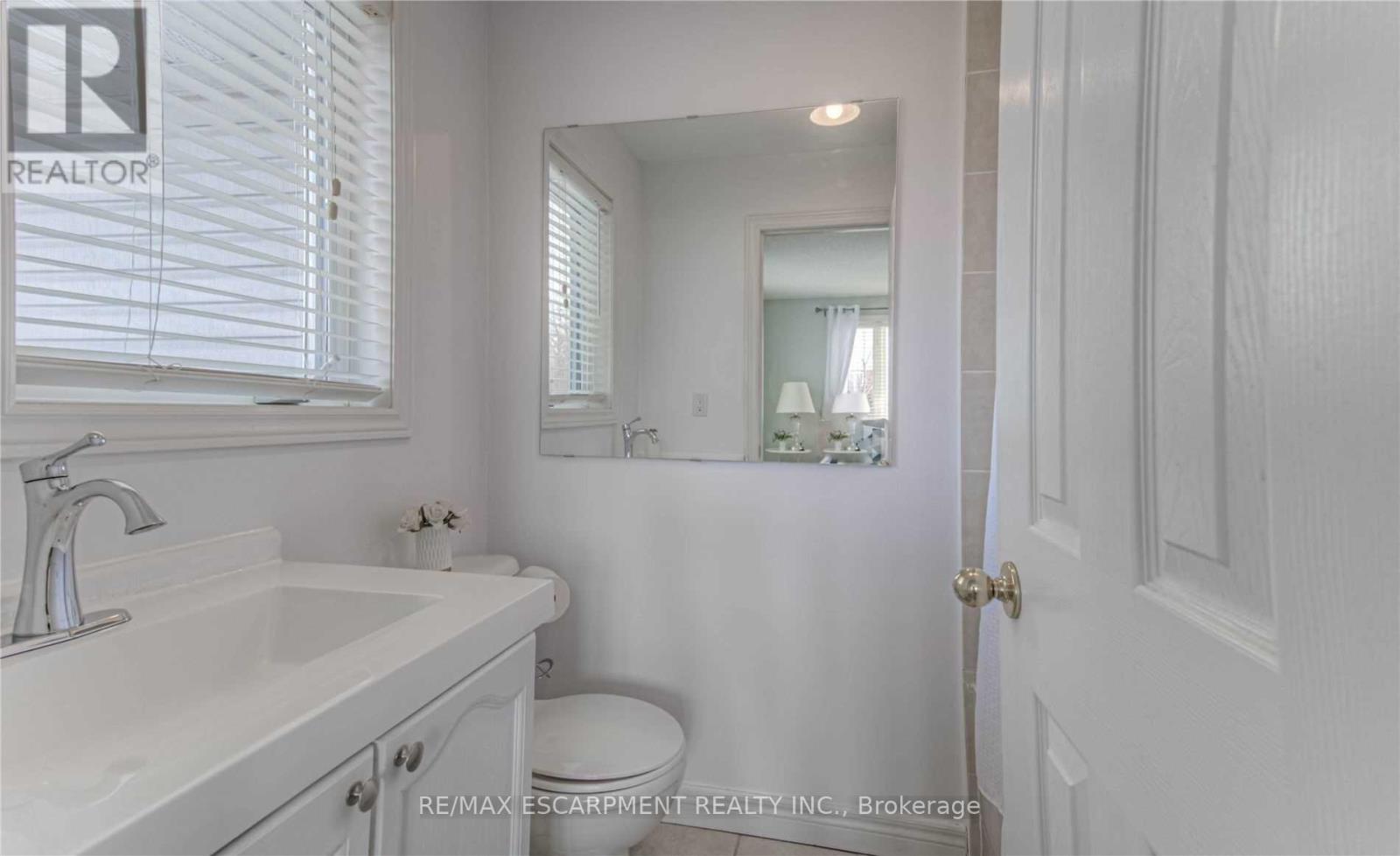 #7 1745 CREEK WAY - 20