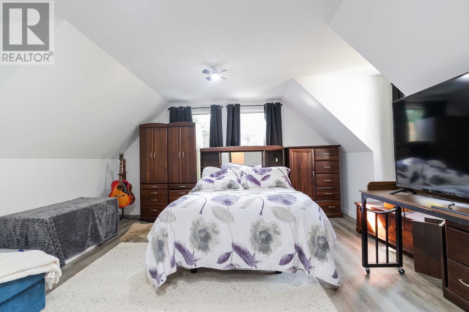 3882 Hamilton DR - 44