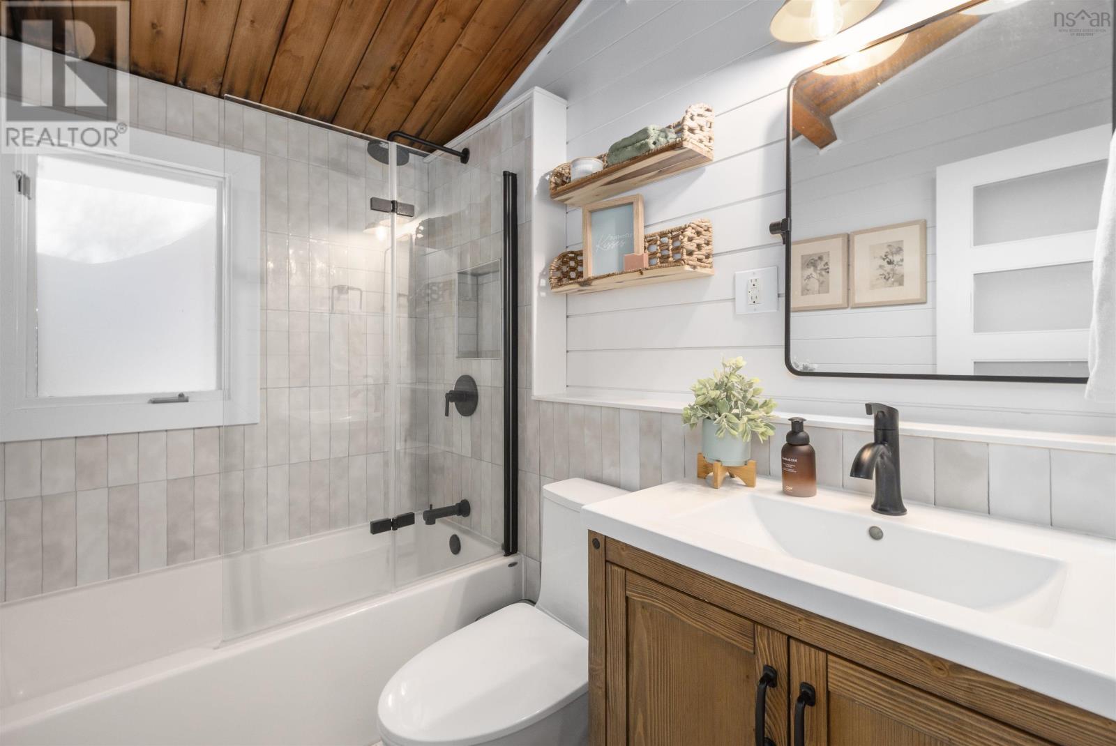 #17 168 Shore Club Road - 11