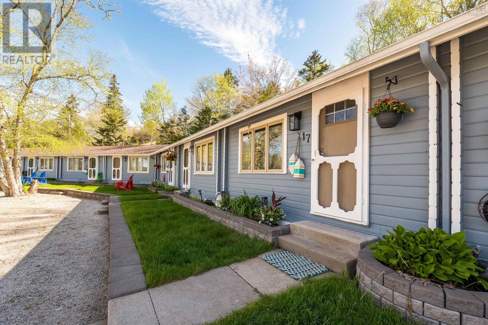 #17 168 Shore Club Road - 19