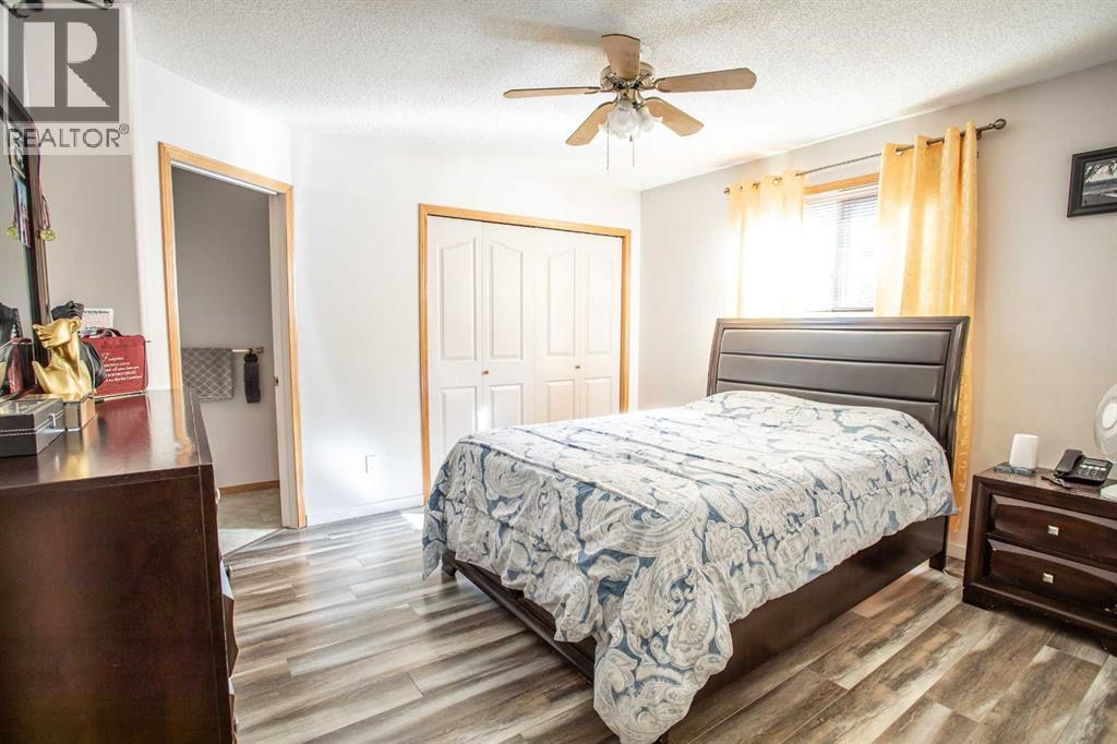 10415 106 Street - 19