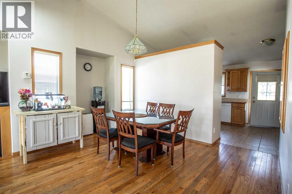 10415 106 Street - 7