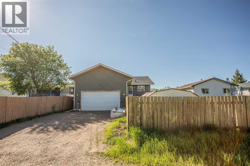 10415 106 Street - 38