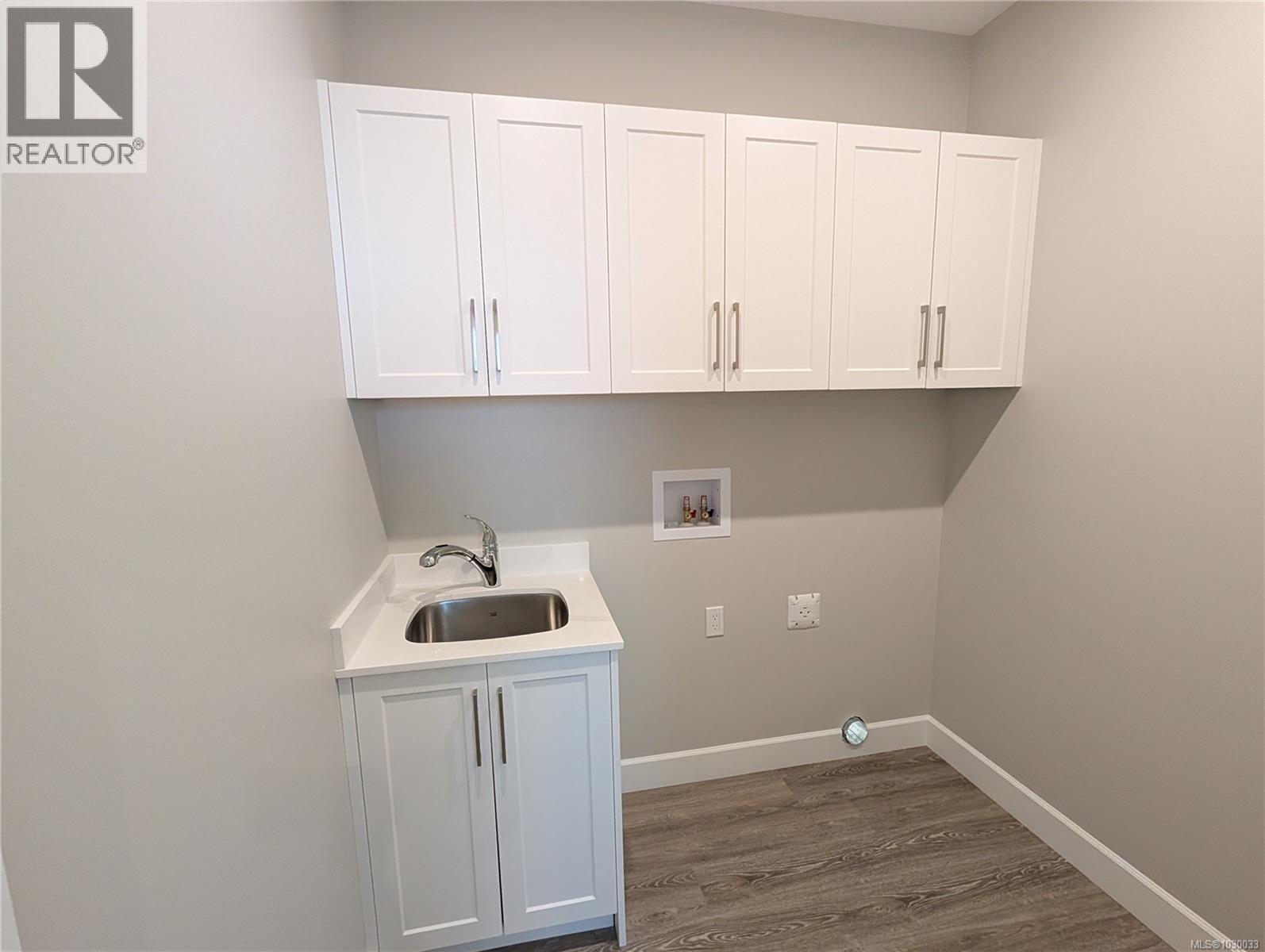 1342 Mckinley Rd - Image 25