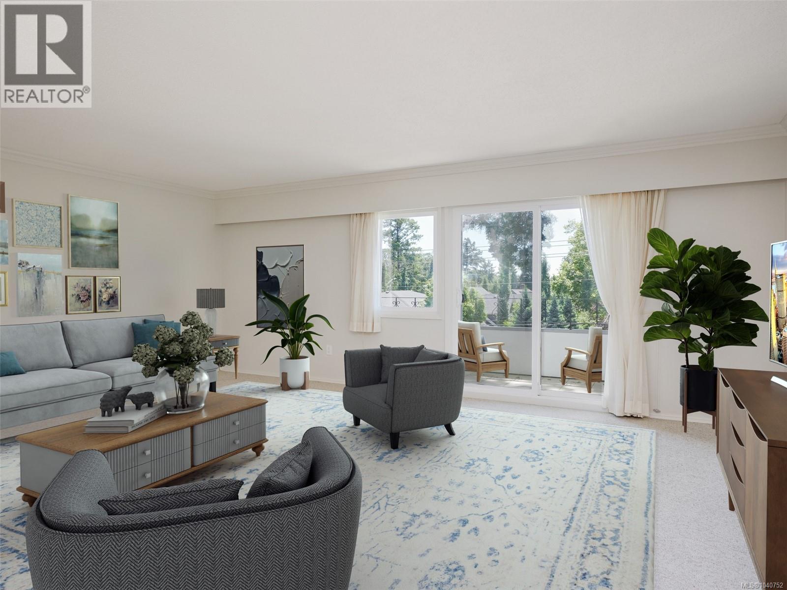 #302 2340 Oak Bay Ave - 2