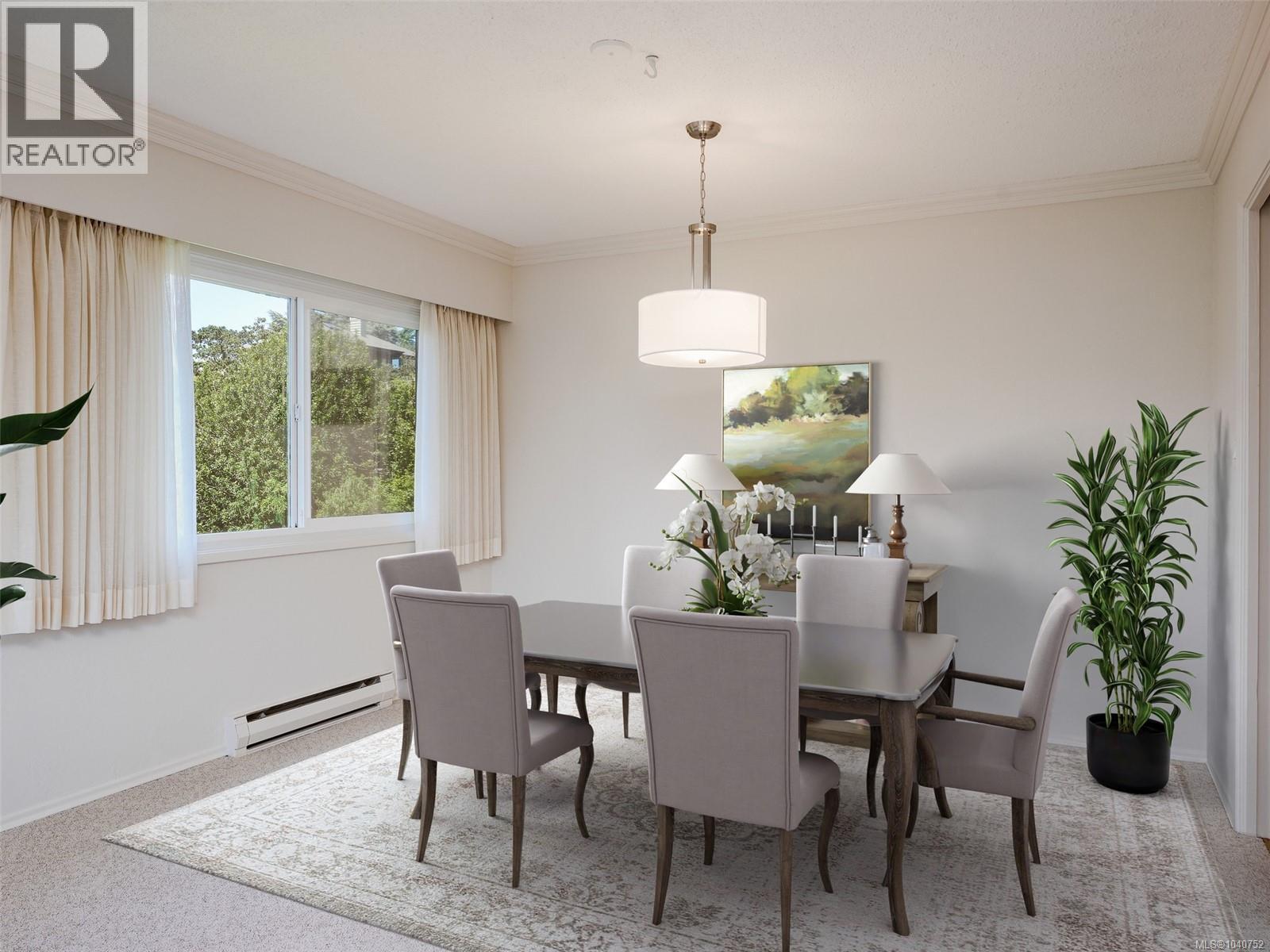 #302 2340 Oak Bay Ave - 4