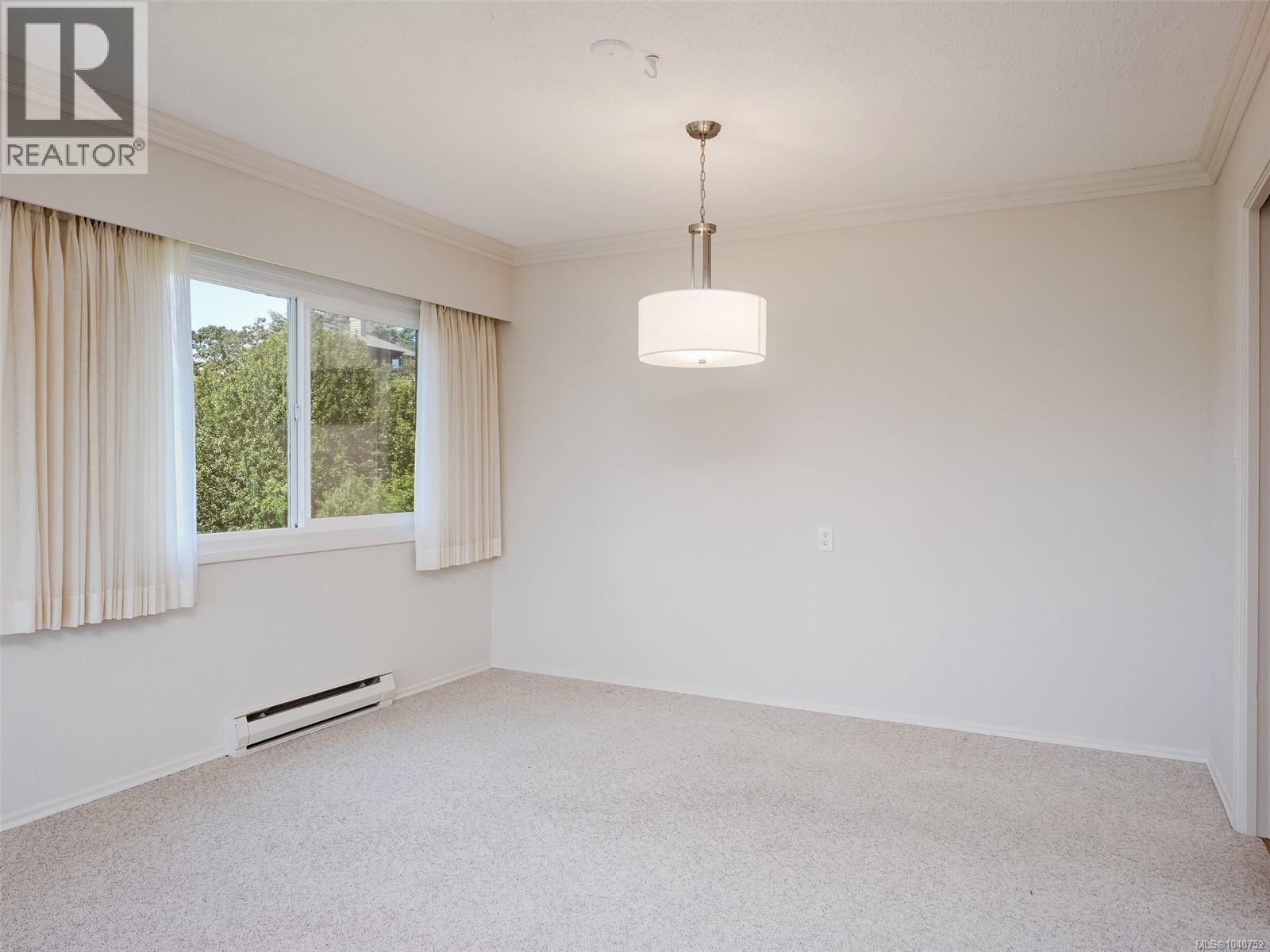 #302 2340 Oak Bay Ave - 5