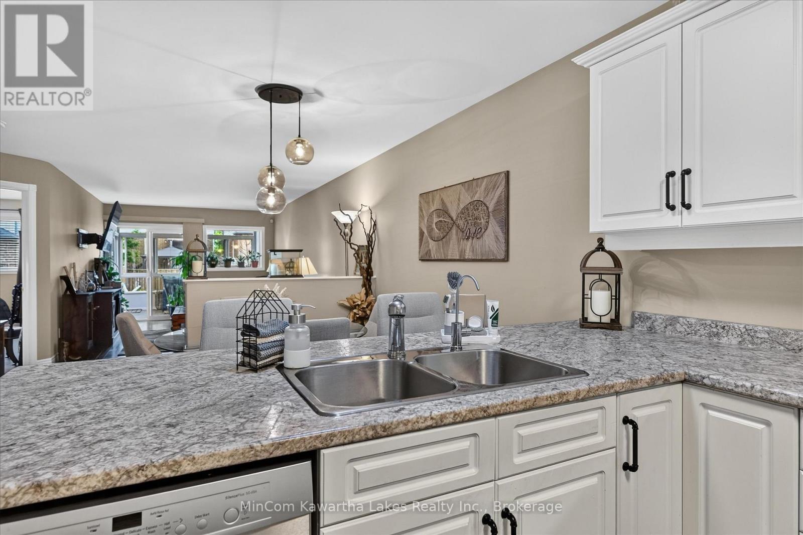 602 GOODWIN TERRACE - 8