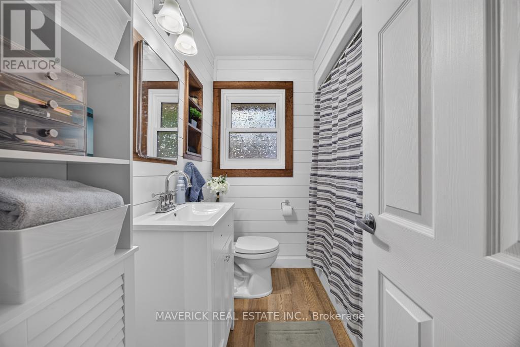 180 FOREST AVENUE - 13