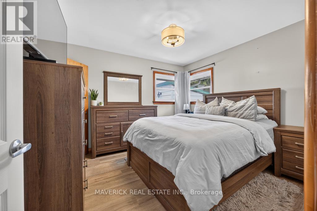 180 FOREST AVENUE - 14