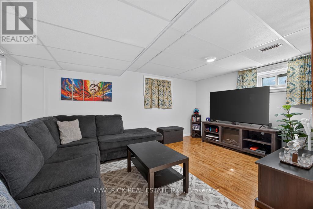180 FOREST AVENUE - 16