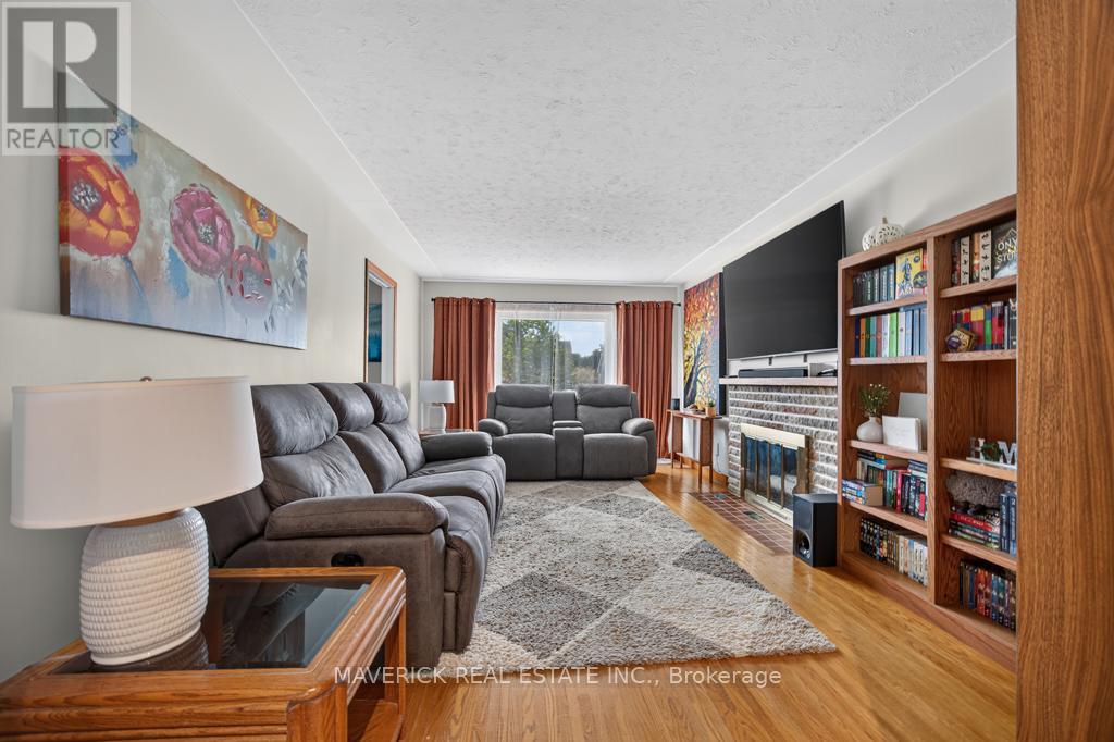 180 FOREST AVENUE - 4