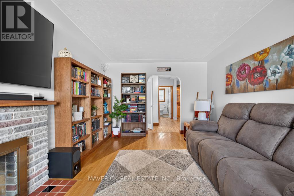 180 FOREST AVENUE - 6