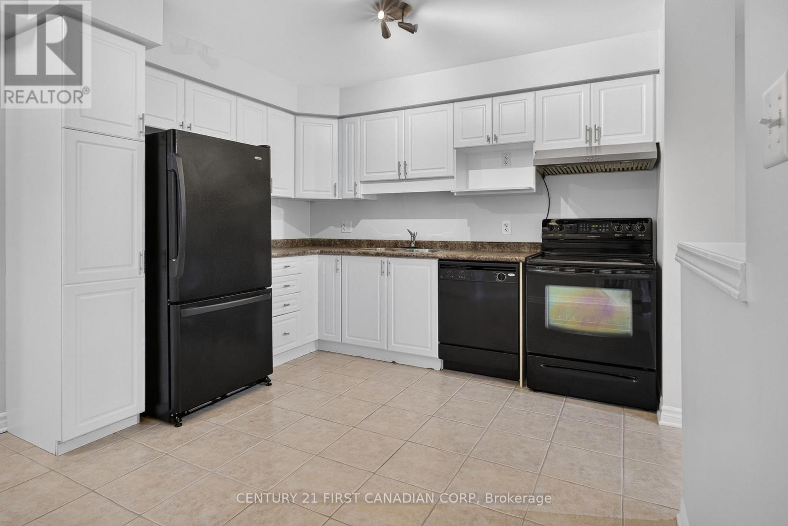 #7 1059 WHETHERFIELD STREET - 10
