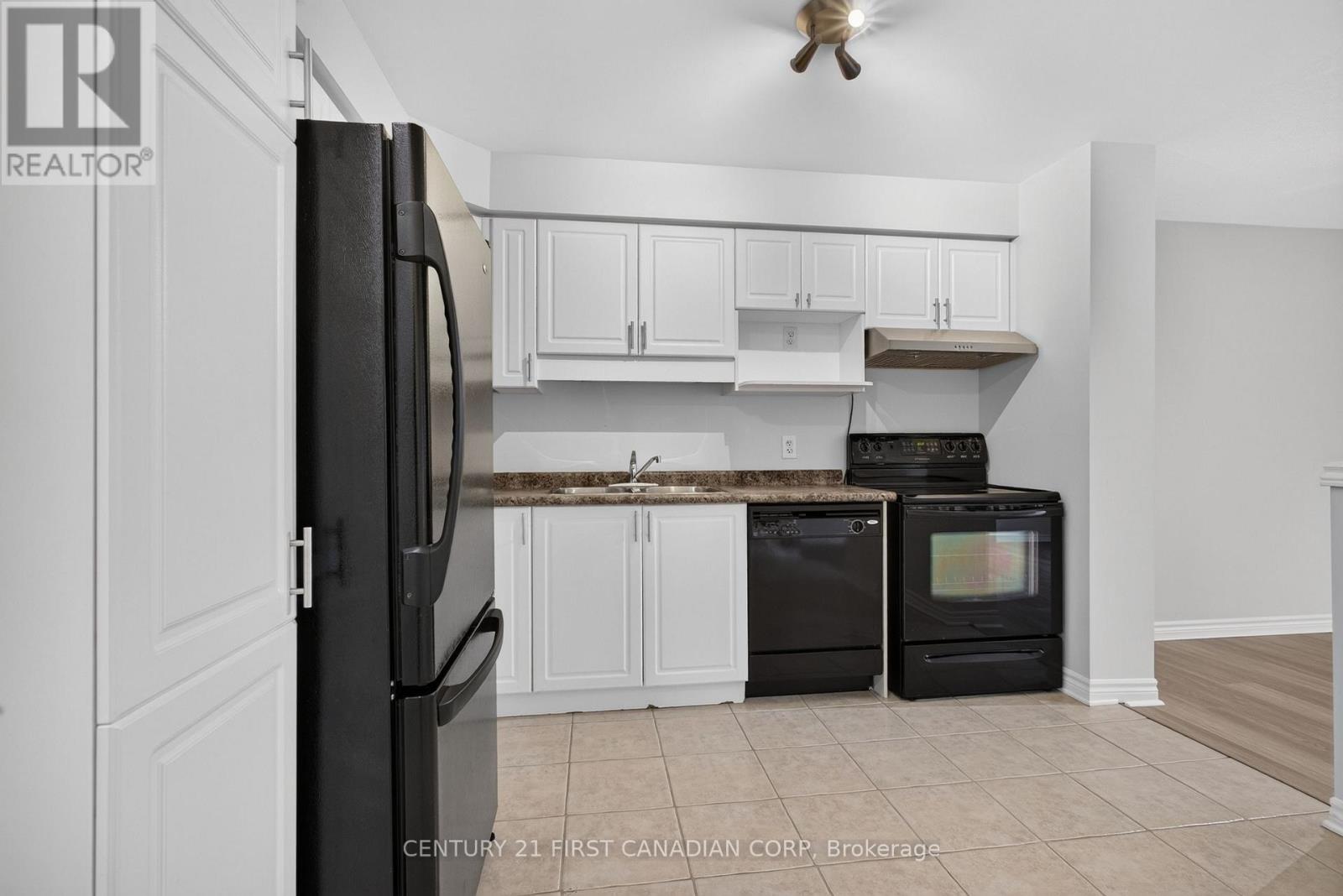 #7 1059 WHETHERFIELD STREET - 11