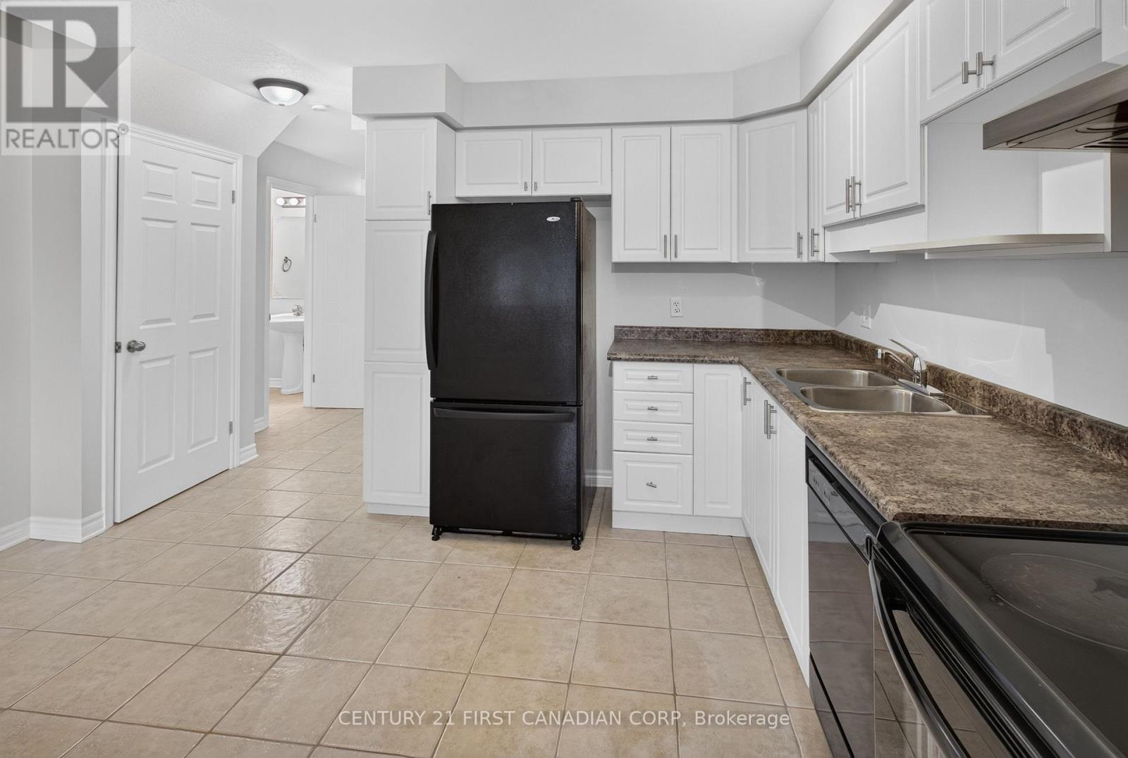 #7 1059 WHETHERFIELD STREET - 13