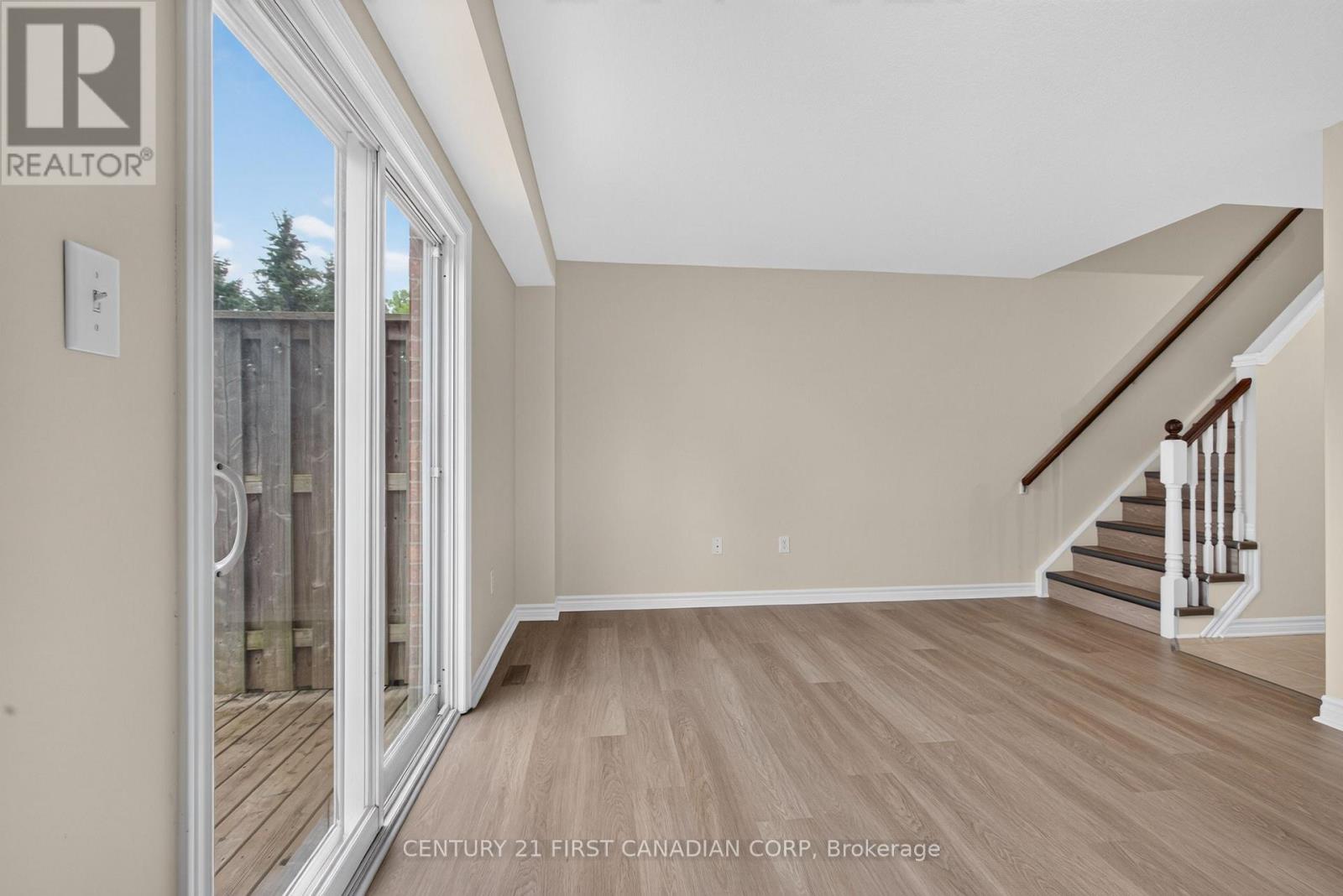#7 1059 WHETHERFIELD STREET - 15