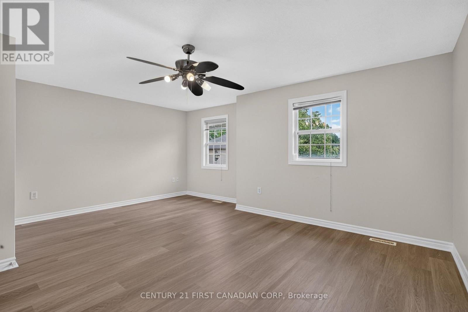 #7 1059 WHETHERFIELD STREET - 18