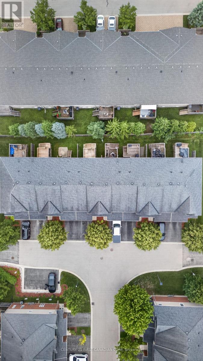 #7 1059 WHETHERFIELD STREET - 2
