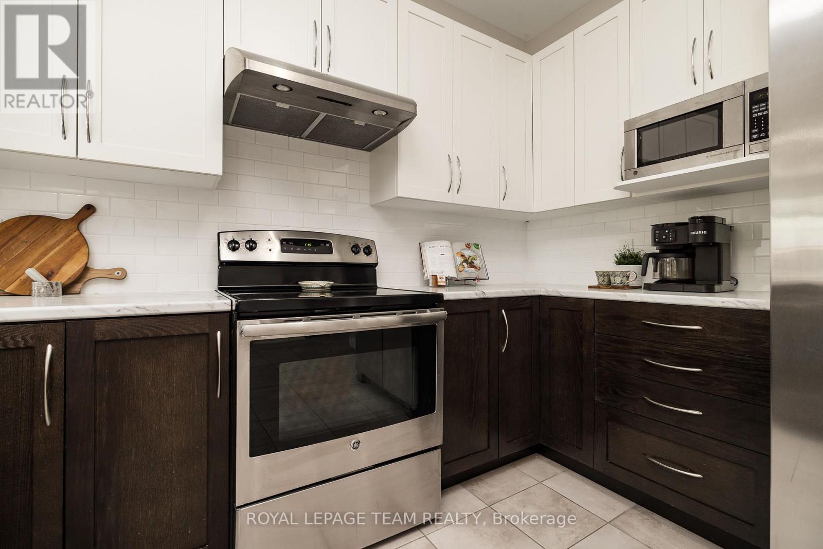 135 TRADEWINDS CRESCENT - 17