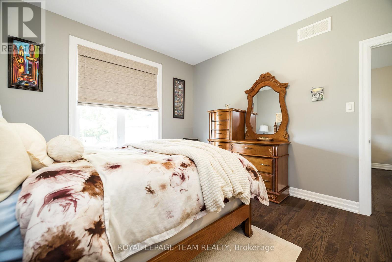 135 TRADEWINDS CRESCENT - 20