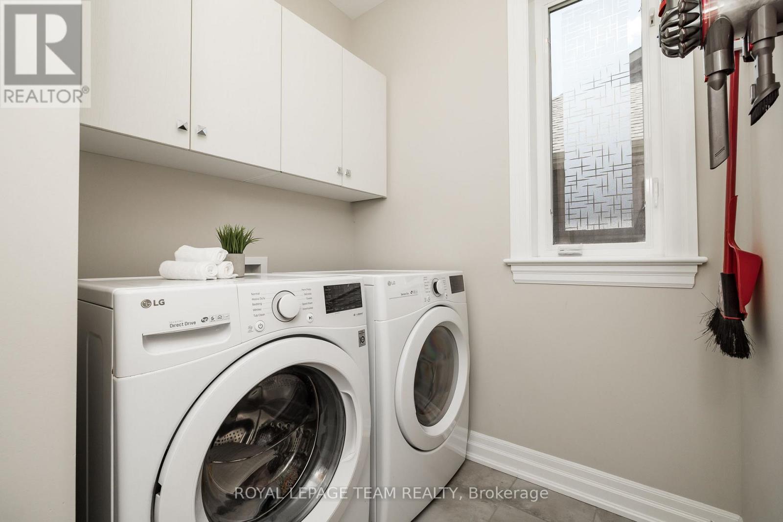 135 TRADEWINDS CRESCENT - 26