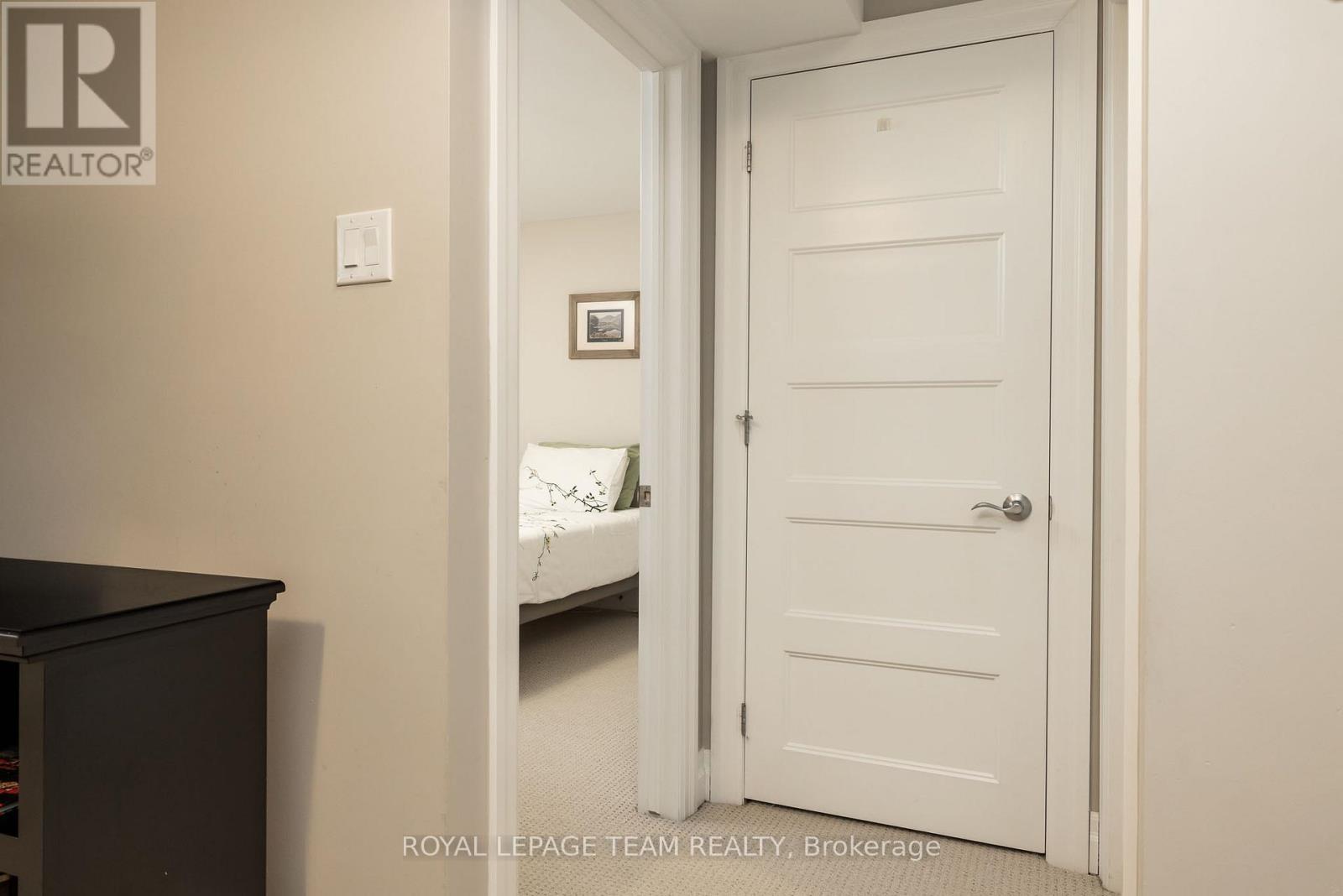 135 TRADEWINDS CRESCENT - 31