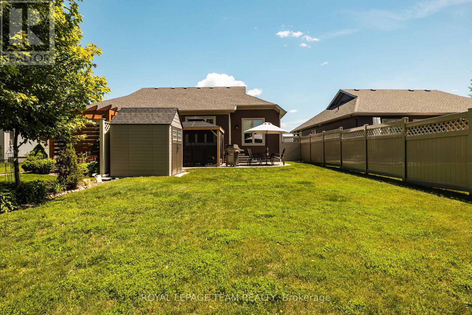 135 TRADEWINDS CRESCENT - 38
