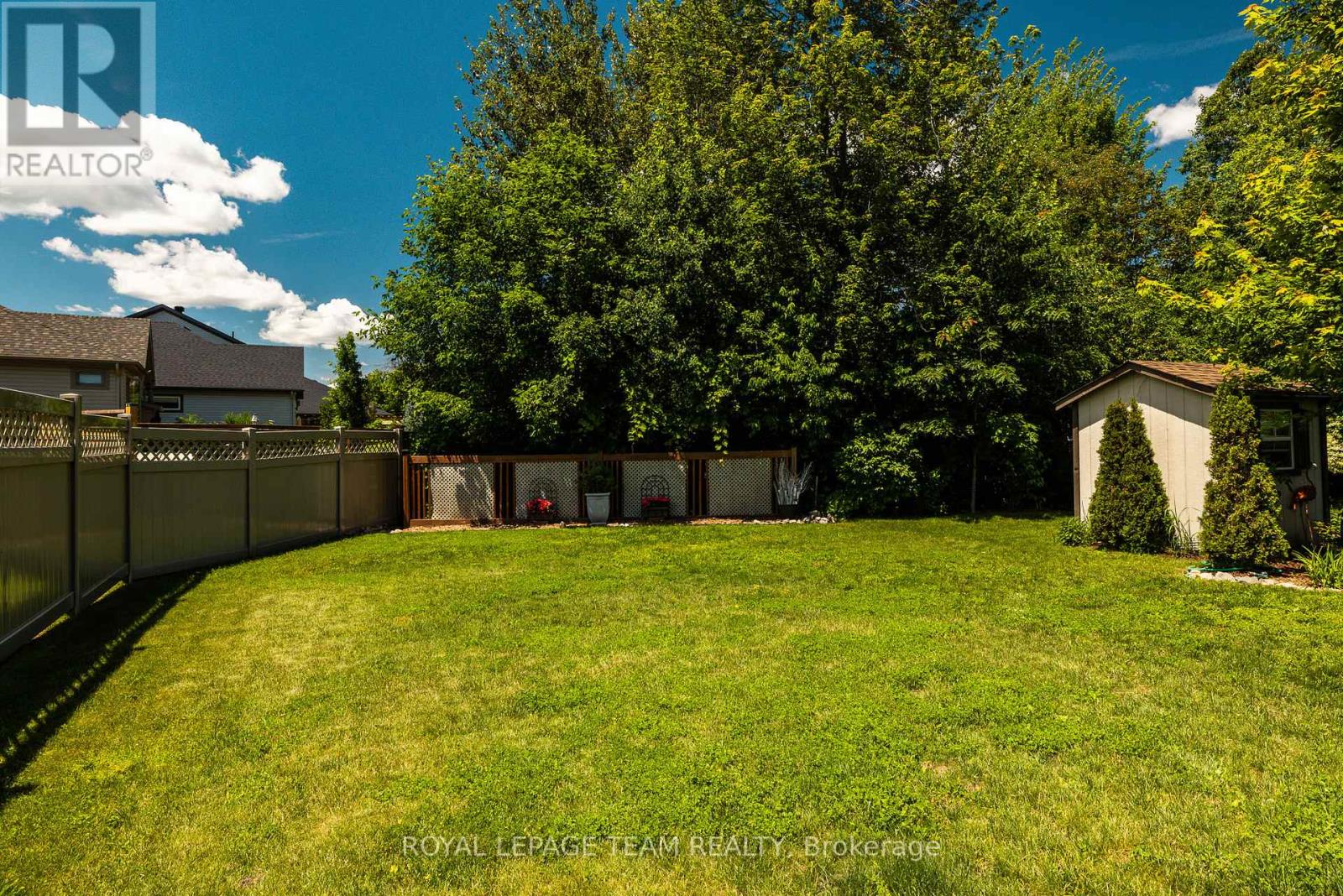 135 TRADEWINDS CRESCENT - 45