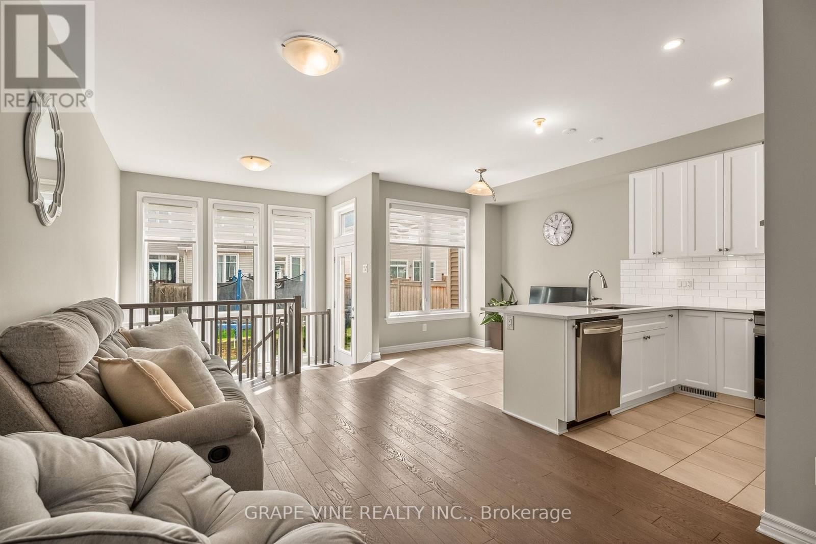 834 CEDAR CREEK DRIVE - 10