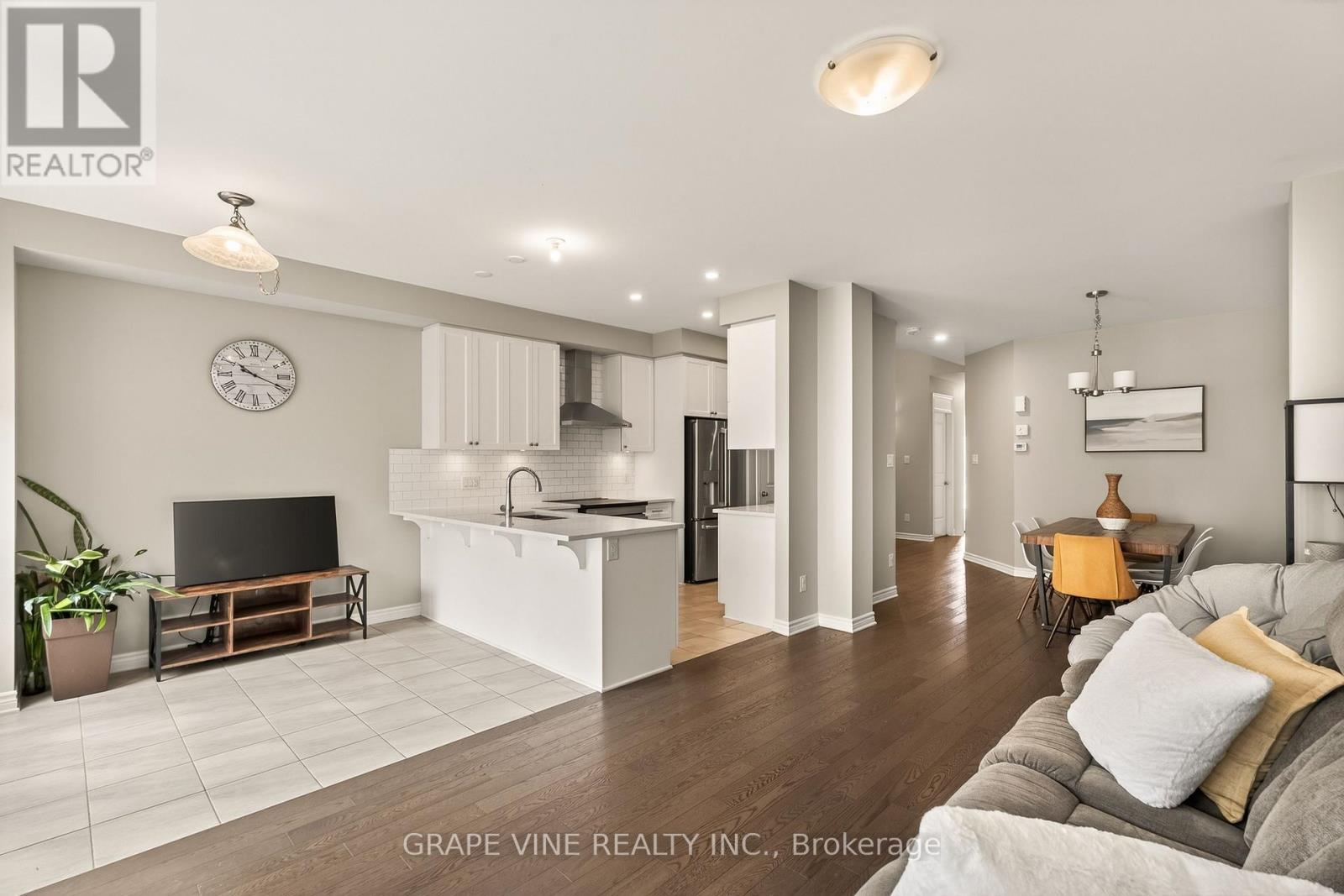 834 CEDAR CREEK DRIVE - 11