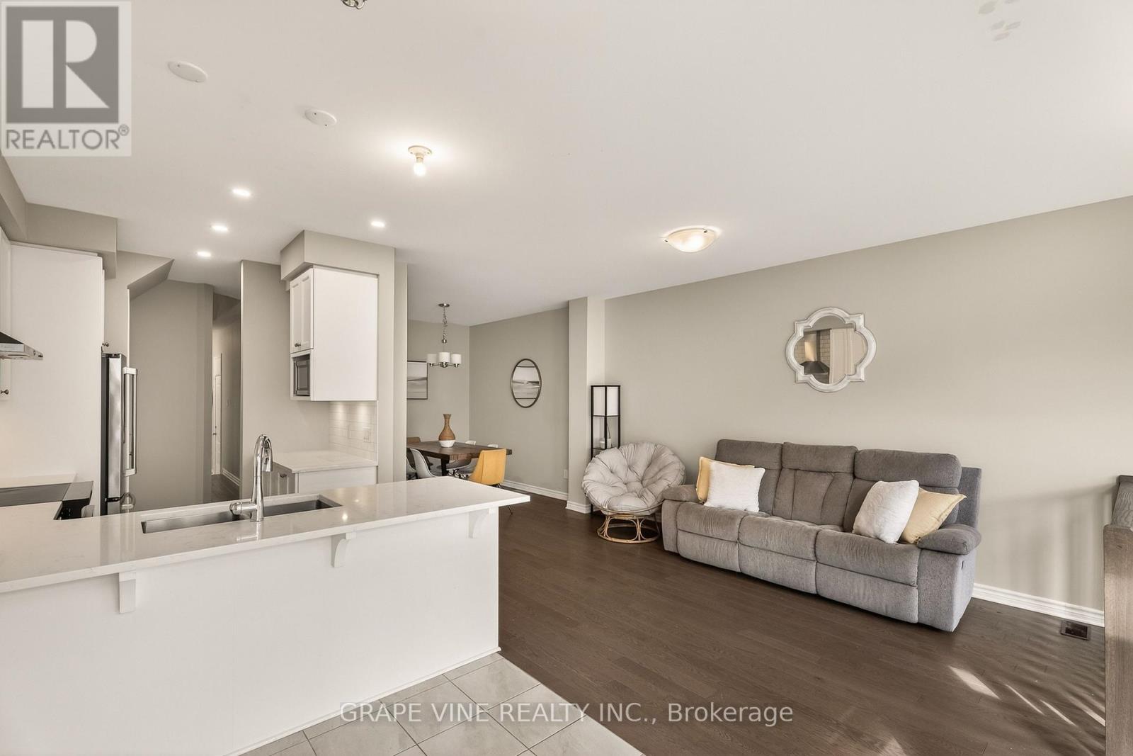 834 CEDAR CREEK DRIVE - 13