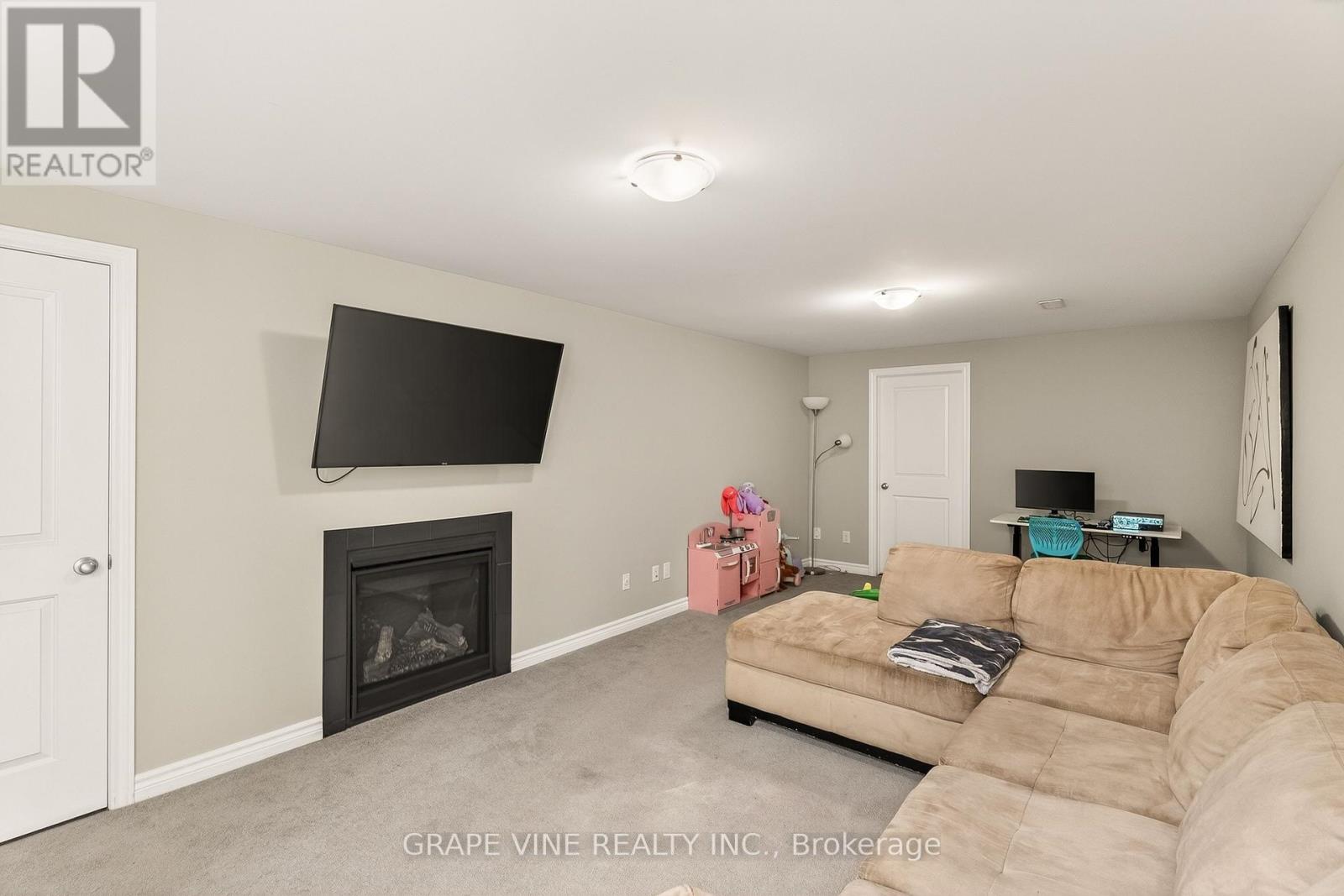834 CEDAR CREEK DRIVE - 28