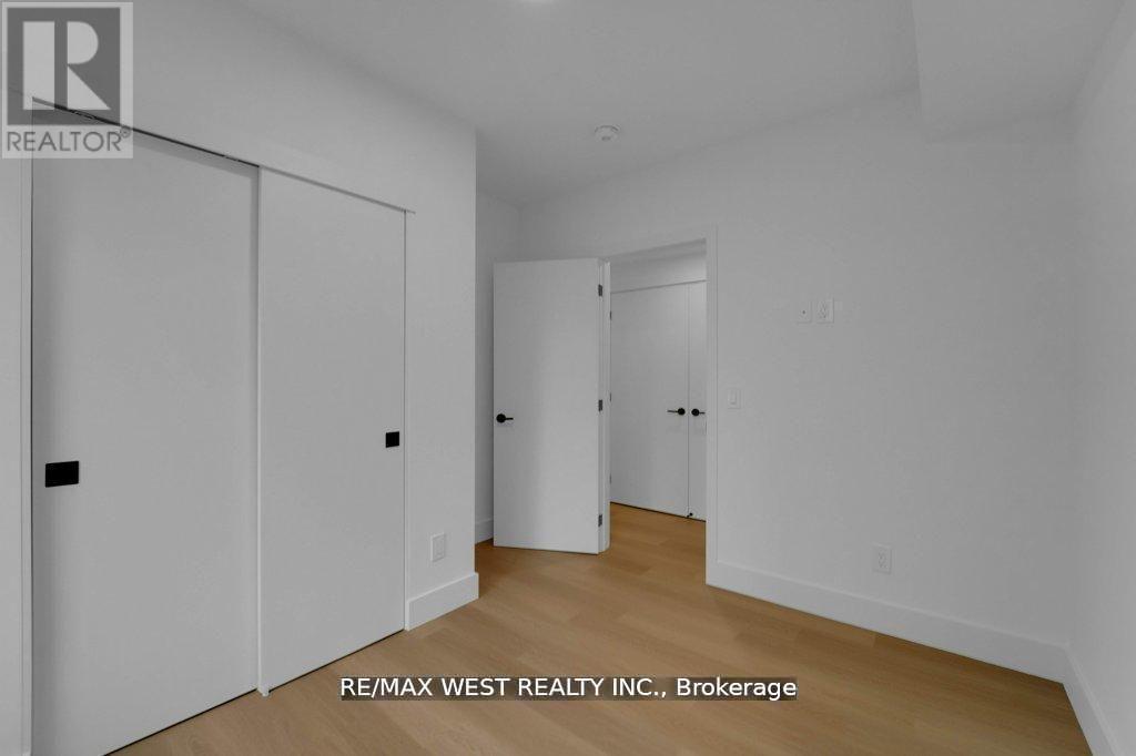 661 WINONA DRIVE - 32