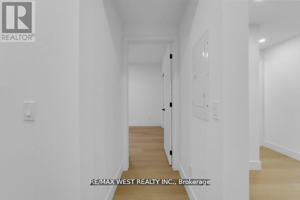 661 WINONA DRIVE - 42