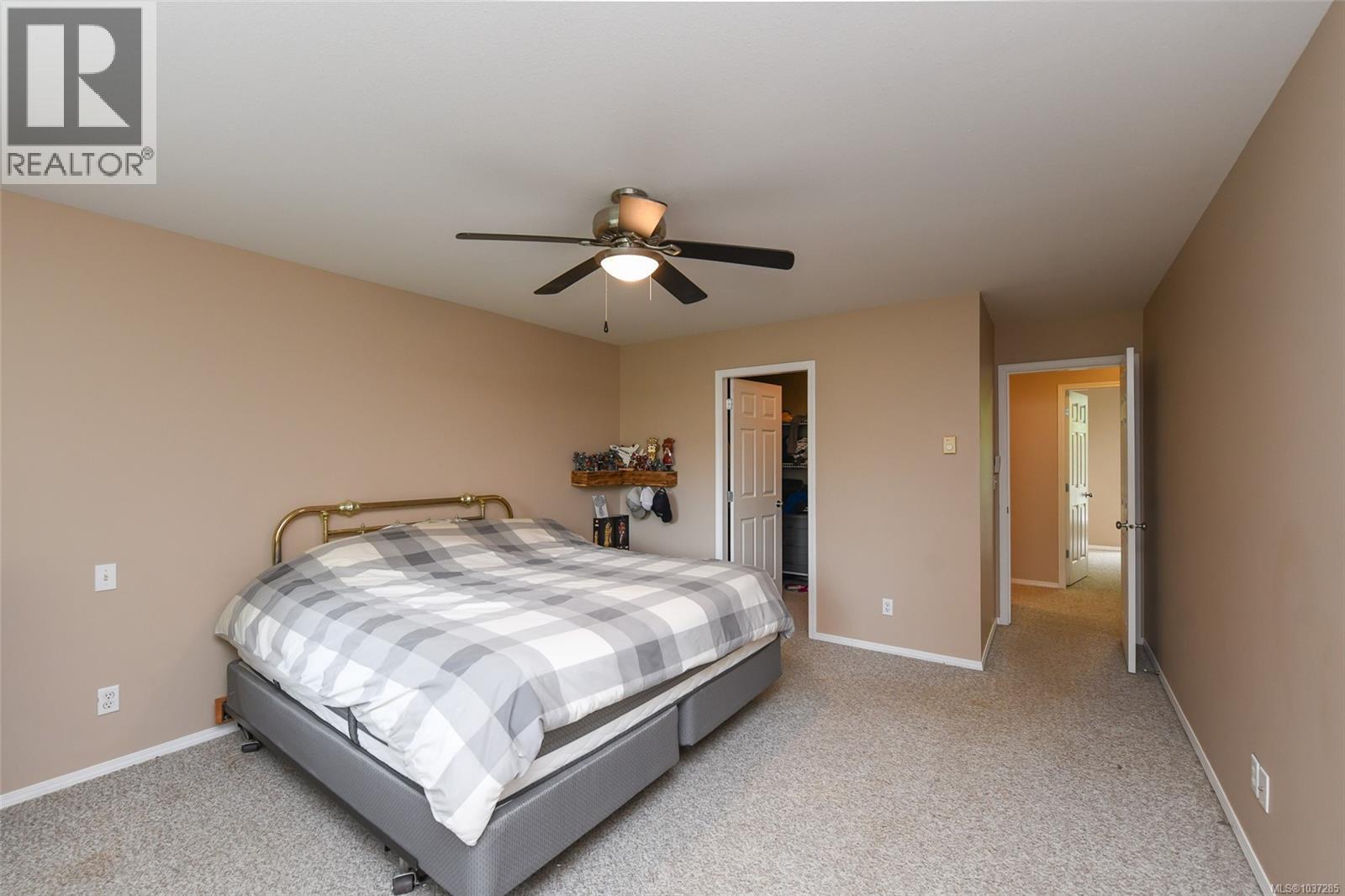 2238 Tamarack Dr - 16