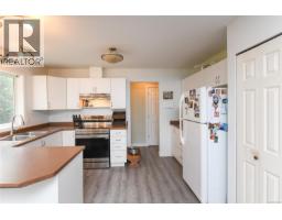 2238 Tamarack Dr, Courtenay, BC V9N9C1 Photo 13