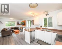 2238 Tamarack Dr, Courtenay, BC V9N9C1 Photo 14