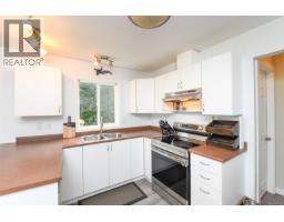 2238 Tamarack Dr, Courtenay, BC V9N9C1 Photo 15