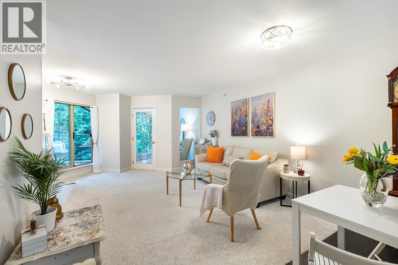 405 3658 BANFF COURT