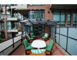 229 10 Renaissance Square, New Westminster, BC V3M7B1 Photo 6