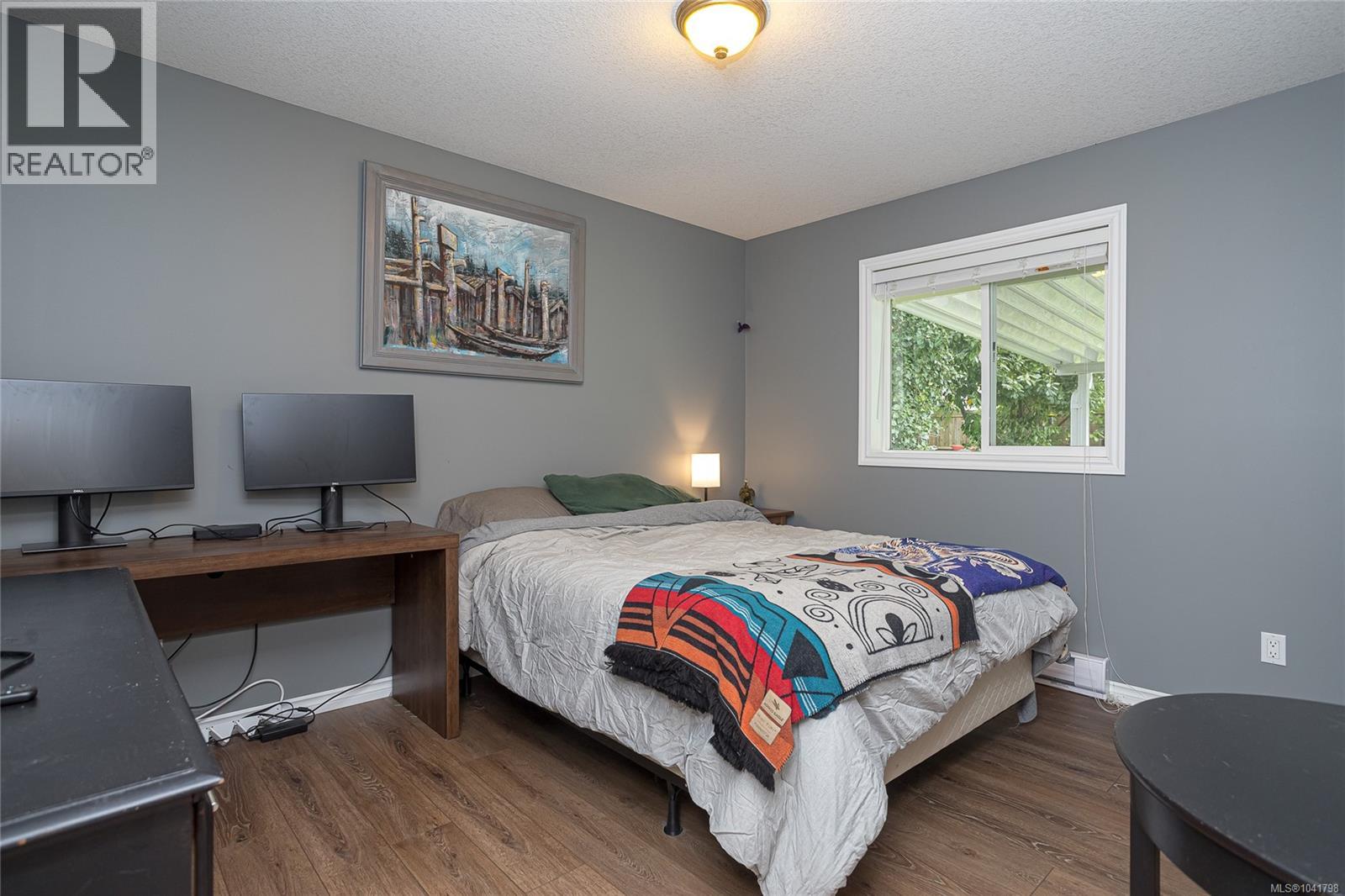 2168 Yellow Point Rd - 16