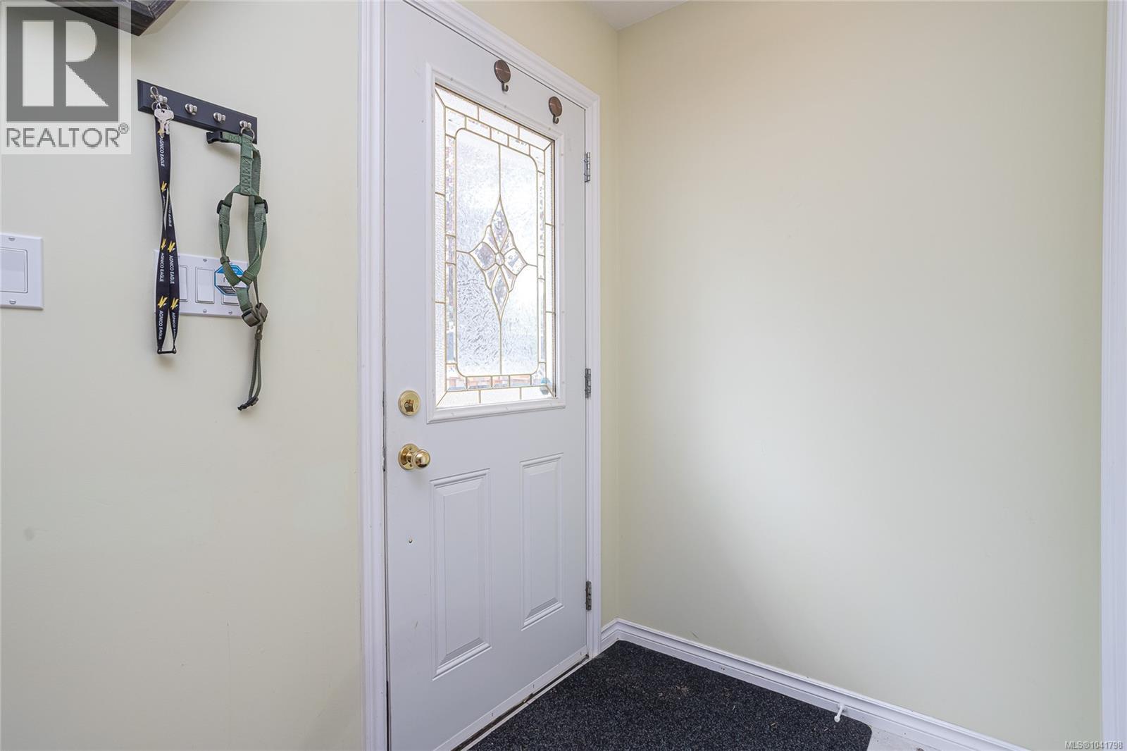 2168 Yellow Point Rd - 4