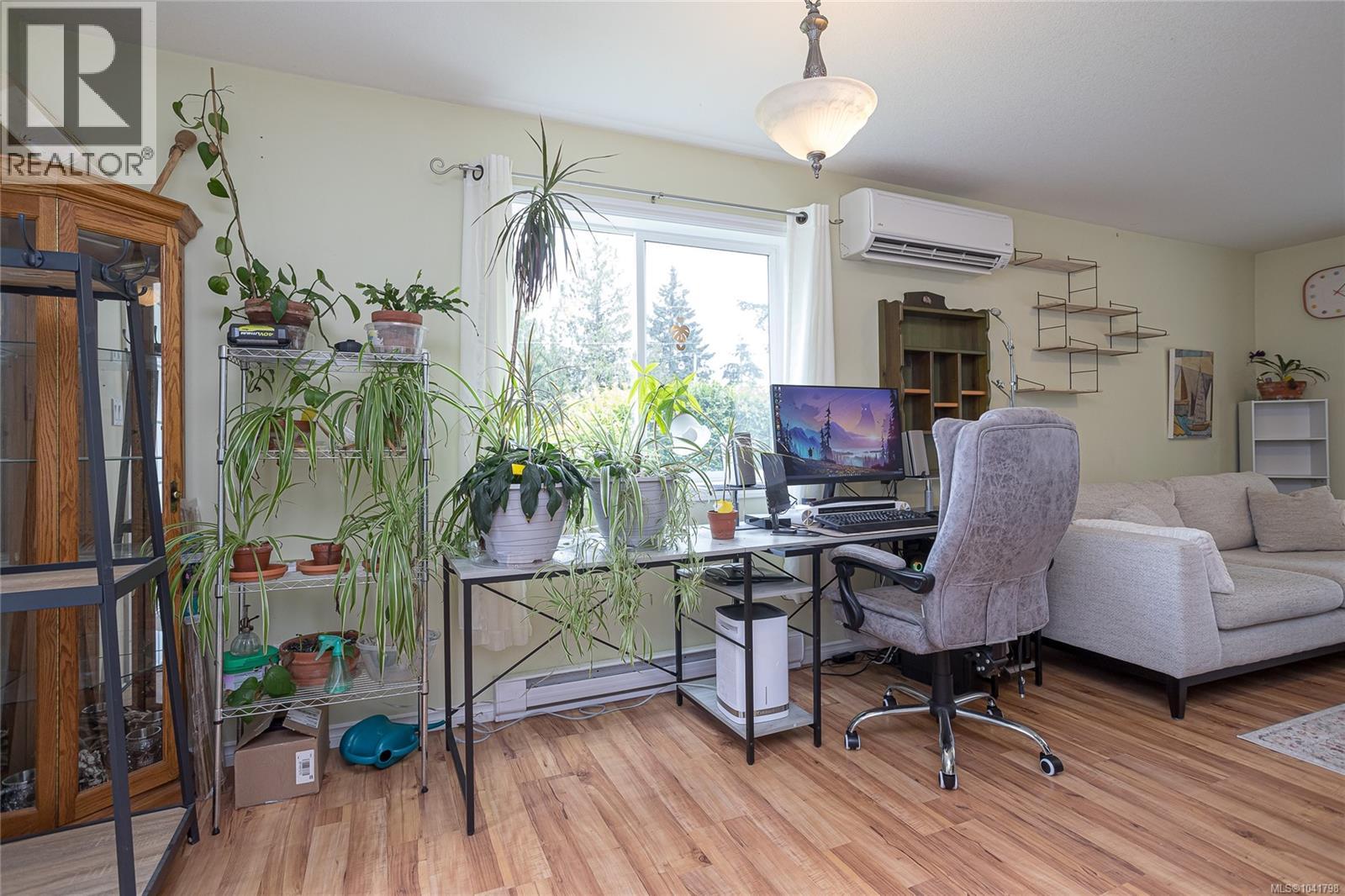 2168 Yellow Point Rd - 8