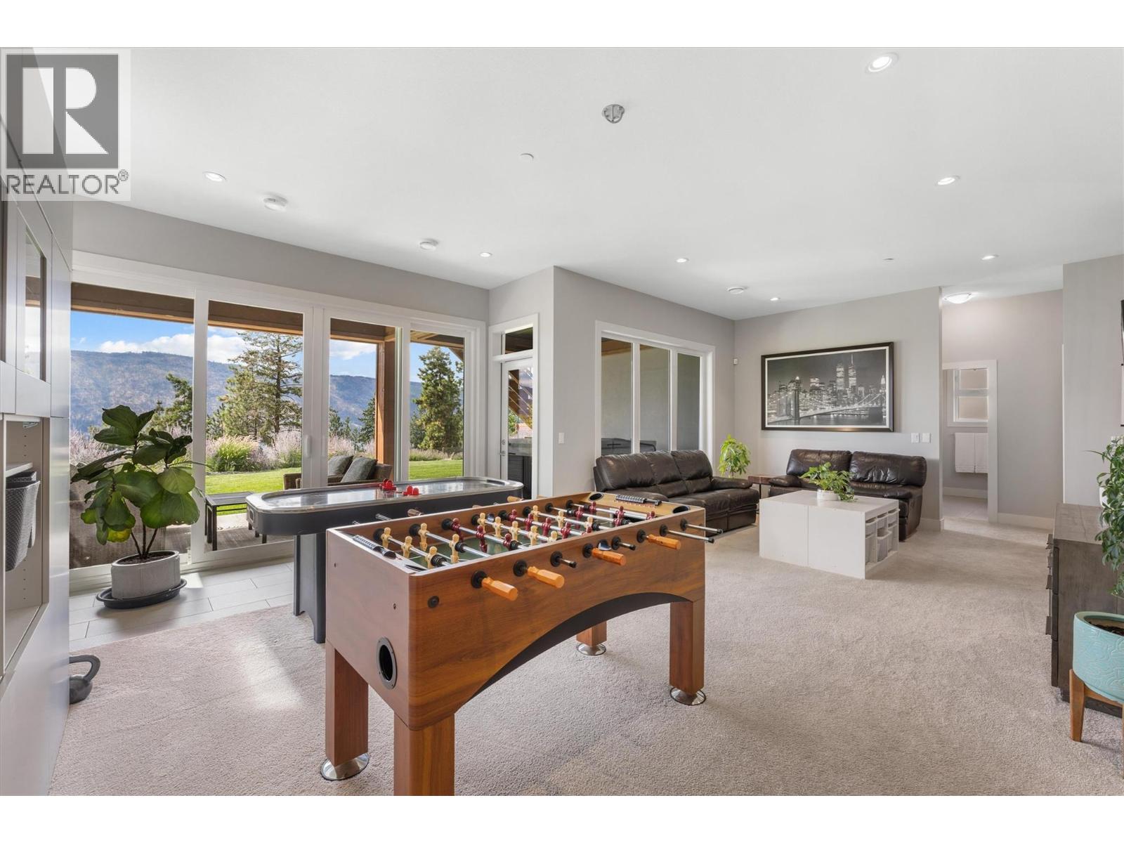  8510 Heritage Drive, Lake Country